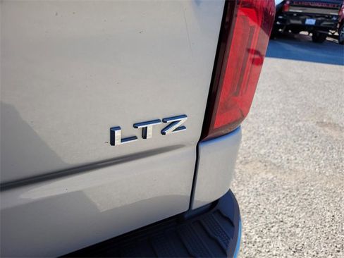 Used 2020 Chevrolet Silverado 1500 LTZ w/ Z71 Off-Road Package image 13