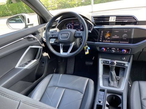 Used 2023 Audi Q3 2.0T Premium w/ Black Optic Package AWD/4WD image 15