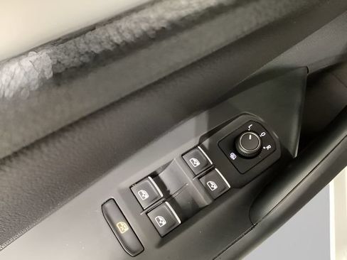 Certified 2026 Volkswagen Jetta Sport FWD image 19