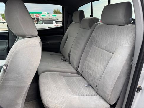 Used 2010 Toyota Tacoma 4x4 Double Cab V6 image 24