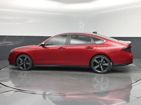 Used 2024 Honda Accord Sport image 10