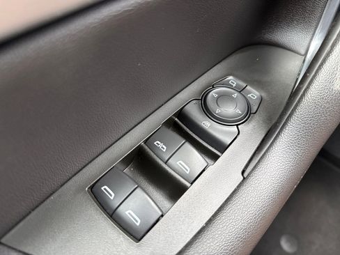 Used 2025 Chevrolet Blazer LT image 27