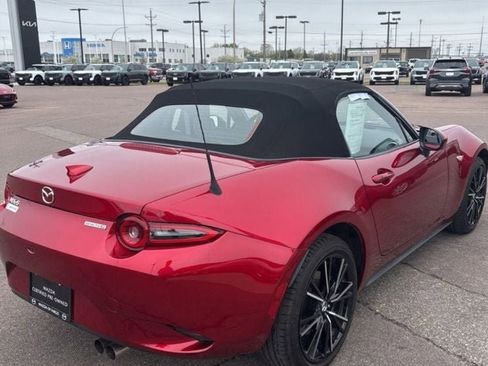 Used 2025 MAZDA MX-5 Miata Grand Touring RWD image 5