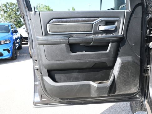 Used 2024 RAM 2500 Big Horn AWD/4WD image 7