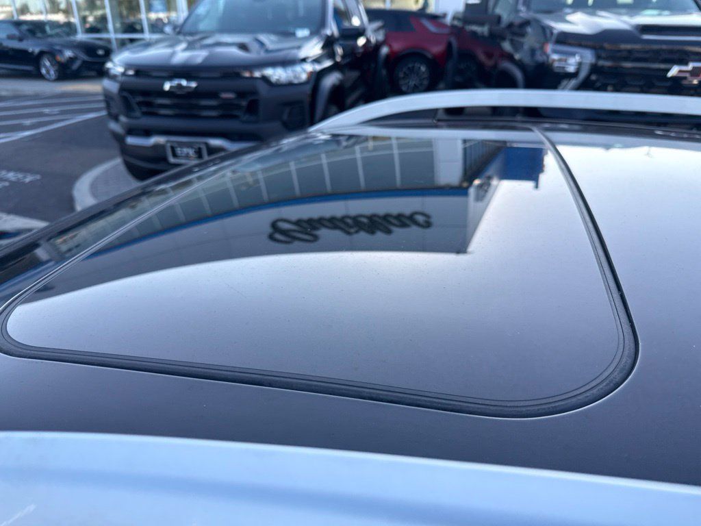 Used 2020 Subaru Impreza 2.0i Limited w/ Popular Package #2 AWD/4WD image 4
