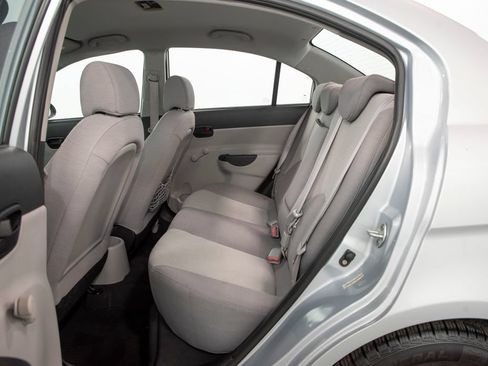 Used 2009 Hyundai Accent GLS w/ Popular Equipment Pkg 5 FWD image 8