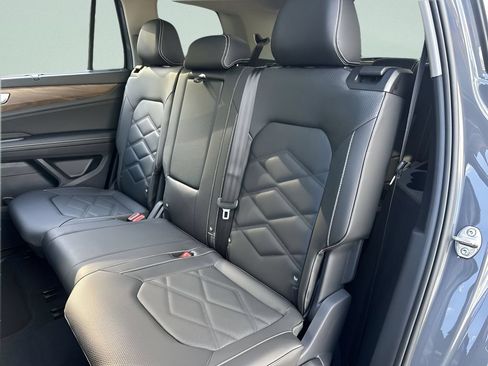 New 2026 Volkswagen Atlas SE FWD image 23