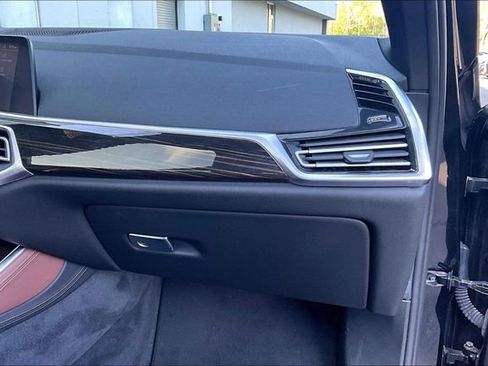 Used 2019 BMW X5 xDrive40i w/ Luxury Seating Package AWD/4WD image 26