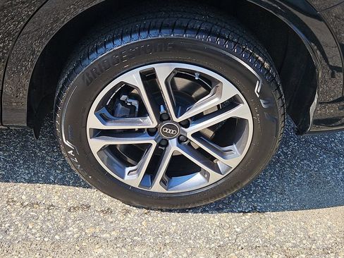 Certified 2025 Audi Q5 Premium w/ Convenience Package AWD/4WD image 8