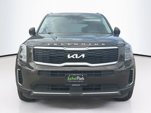 Used 2022 Kia Telluride EX w/ EX Premium Package AWD/4WD image 2