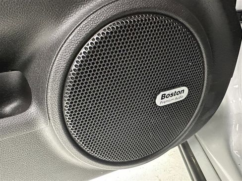 Used 2013 Chevrolet Camaro SS w/ SS Performance Package image 19