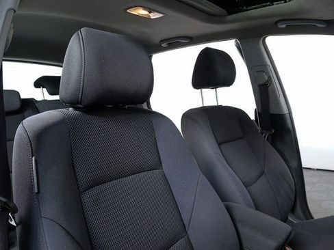 Used 2010 Hyundai Elantra SE image 19