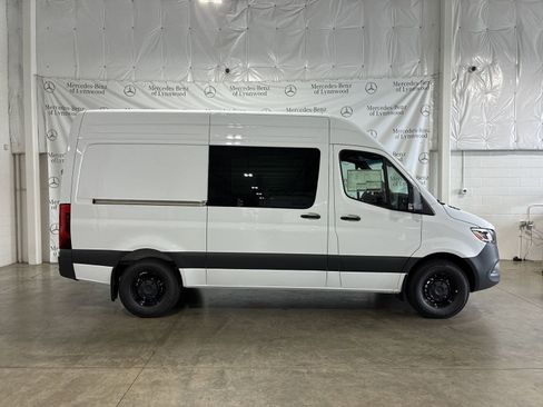 New 2025 Mercedes-Benz Sprinter 2500 image 3