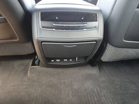 Used 2023 Cadillac Escalade Premium Luxury Platinum AWD/4WD image 11