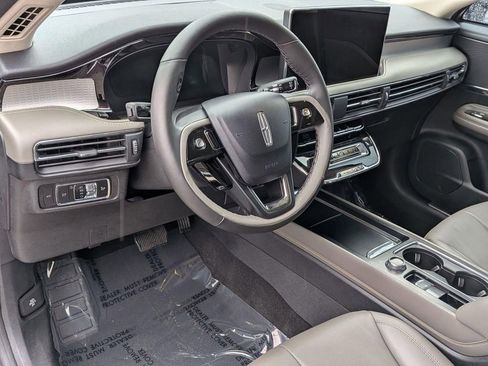 Certified 2023 Lincoln Corsair AWD w/ Equipment Group 101A image 11
