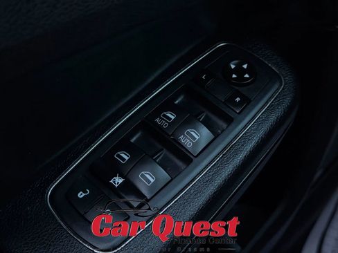 Used 2016 Chrysler 300 S w/ 300S Premium Group image 27