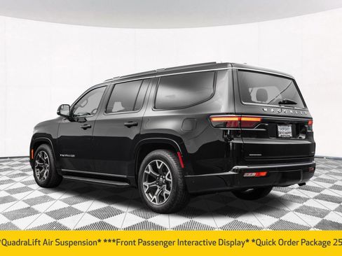 Used 2023 Jeep Wagoneer Series III w/ Convenience Group I image 10