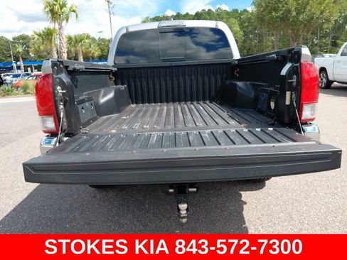 Used 2017 Toyota Tacoma TRD Off-Road w/ Tow Package RWD image 24