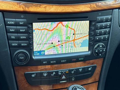 Used 2007 Mercedes-Benz E 350 Sedan image 19