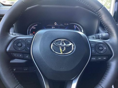 Certified 2025 Toyota RAV4 SE w/ Convenience Package AWD/4WD image 18