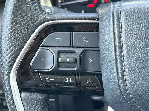 Used 2023 Toyota Tundra Limited AWD/4WD image 19