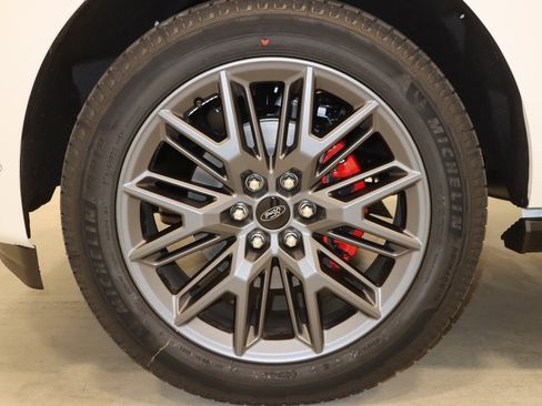 New 2025 Ford Expedition Max Platinum w/ Stealth Performance Package image 44