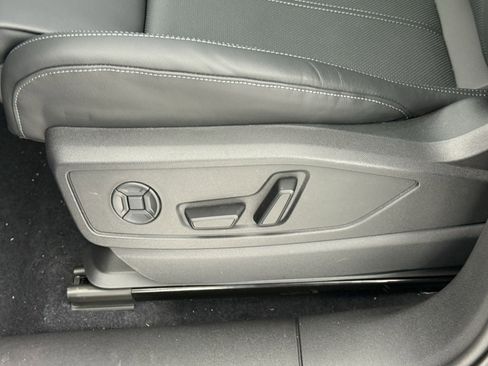 New 2025 Audi Q5 Premium Plus image 13