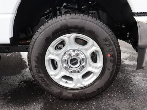 New 2026 Ford F350 XLT w/ Snow Plow/Camper Package AWD/4WD image 11