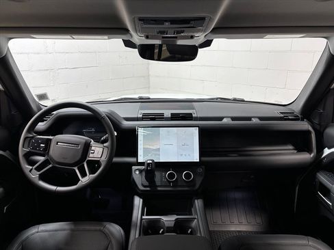 Used 2026 Land Rover Defender 110 S image 36