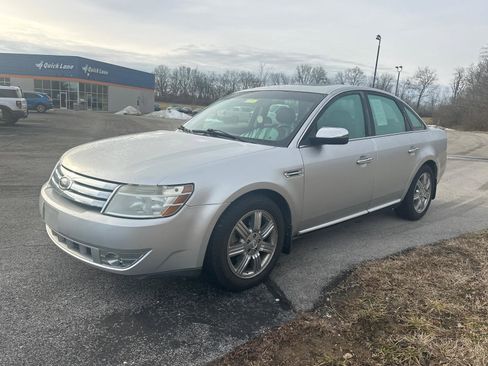 Used 2009 Ford Taurus Limited image 2