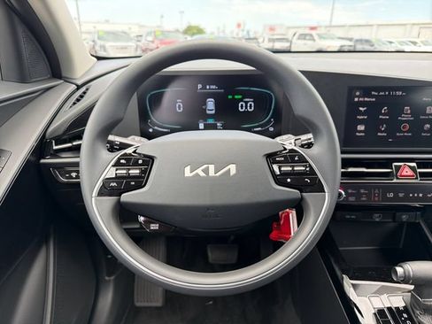 New 2026 Kia Niro LX FWD image 10