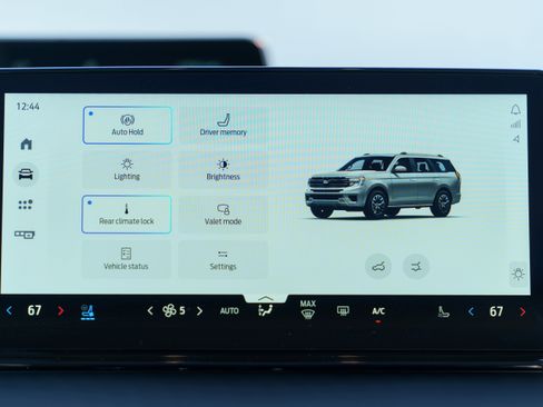 Used 2026 Ford Expedition Platinum image 35