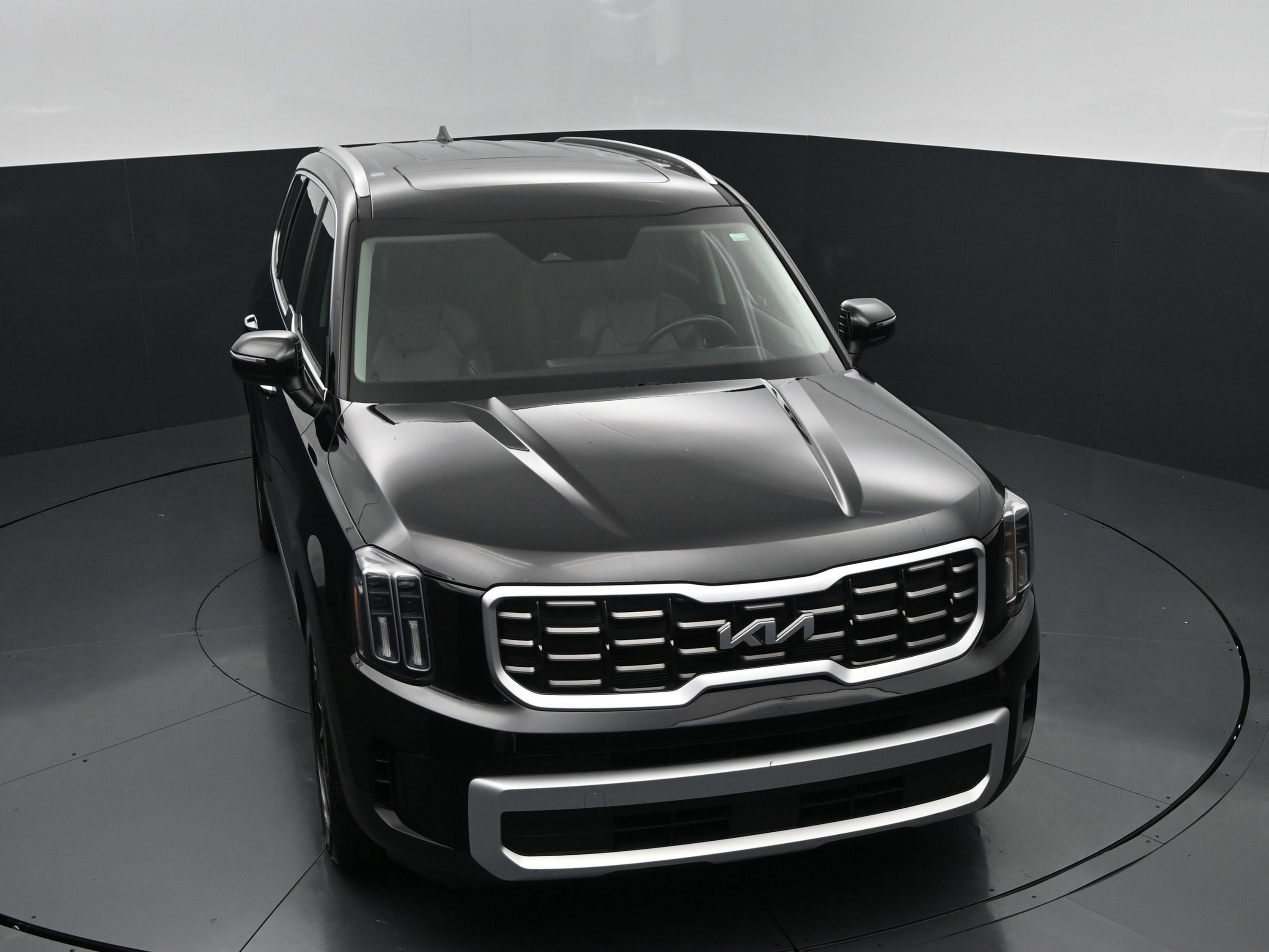 Used 2025 Kia Telluride S FWD image 33