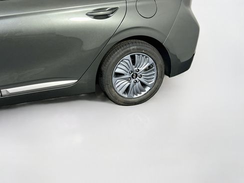 Used 2021 Hyundai Ioniq SEL FWD image 29