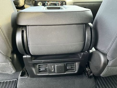 Used 2022 Chevrolet Silverado 1500 LT image 24