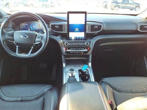 Certified 2020 Ford Explorer ST w/ ST Street Pack image 13