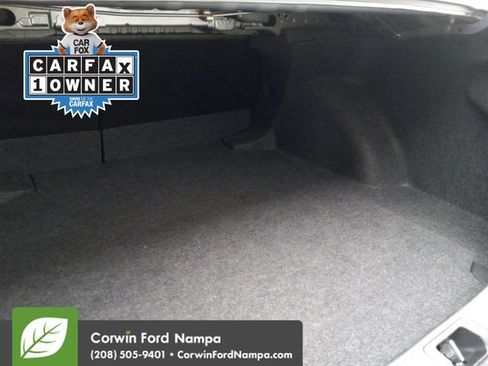 Used 2025 Toyota Corolla LE image 28