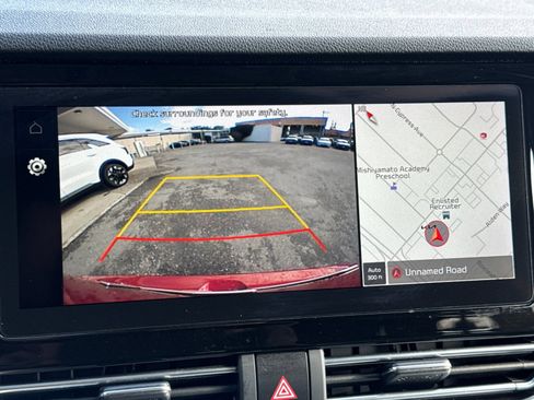 Used 2022 Kia Niro EX image 20