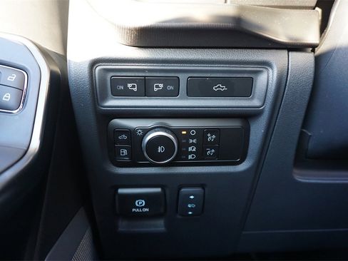 Used 2024 Ford F150 Platinum w/ Equipment Group 702A High image 5