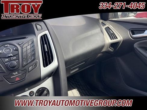 Used 2012 Ford Focus SE image 24