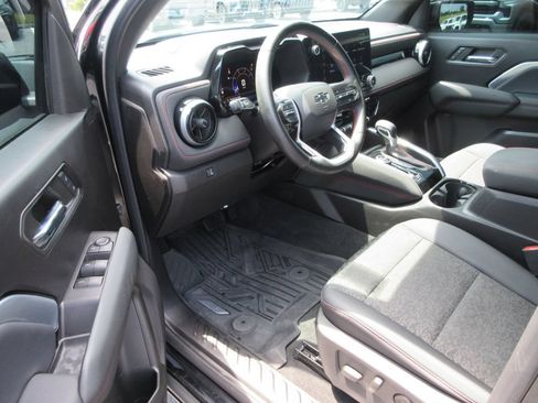 Certified 2023 Chevrolet Colorado Z71 w/ Z71 Convenience Package 2 AWD/4WD image 13