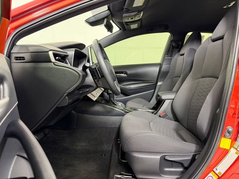 Used 2020 Toyota Corolla SE FWD image 4