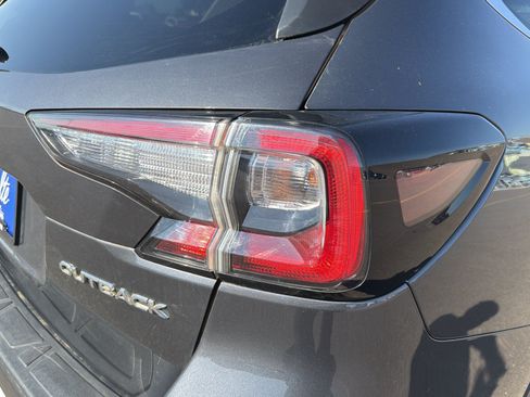 Used 2020 Subaru Outback Limited w/ Popular Package #2 AWD/4WD image 6