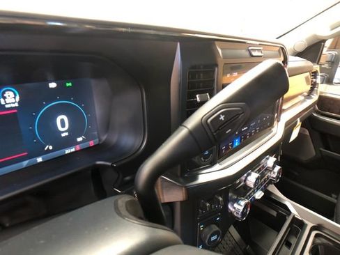 New 2026 Ford F250 Lariat w/ Black Appearance Package image 19