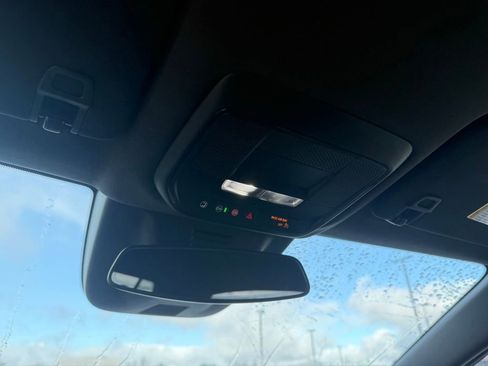 Used 2024 Chevrolet Equinox EV RS image 22