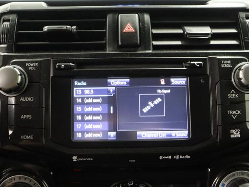 Used 2017 Toyota 4Runner TRD Off-Road Premium AWD/4WD image 18