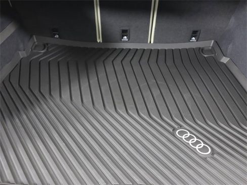 New 2025 Audi Q5 Prestige image 25