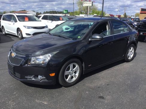 Used 2014 Chevrolet Cruze LT w/ RS Package FWD image 1