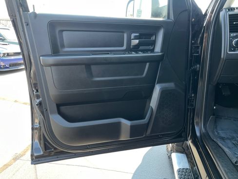 Used 2018 RAM 2500 Tradesman w/ Chrome Appearance Group AWD/4WD image 11