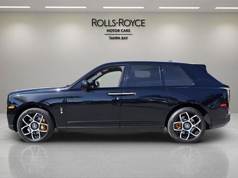 Used 2023 Rolls-Royce Cullinan Black Badge w/ Leather Finishing Pack image 3
